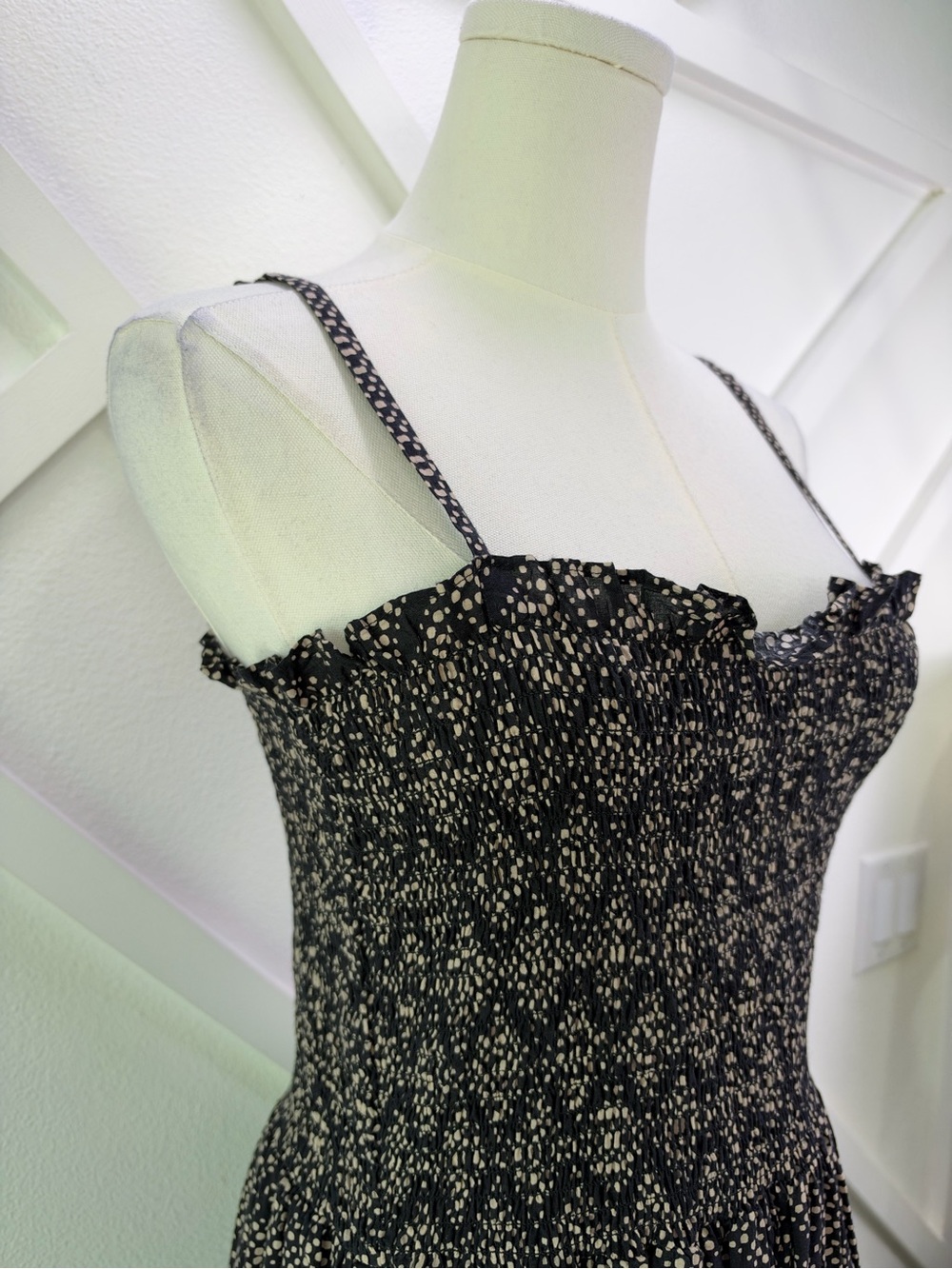 NWT Michael Stars Alejandra Smocked Maxi Dress In Black Combo Size Medium - Picture 5 of 12